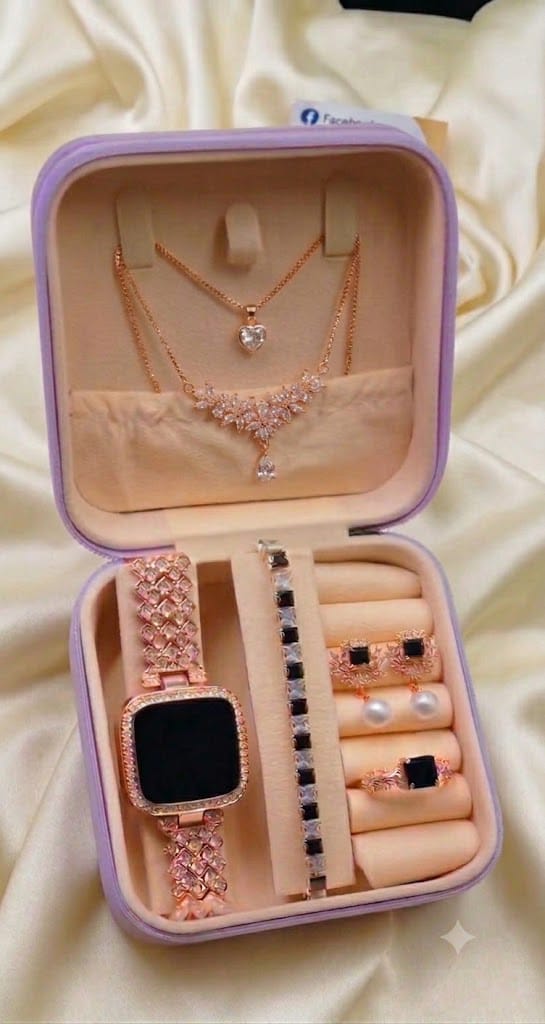 Elegant Women's Jewellery Set